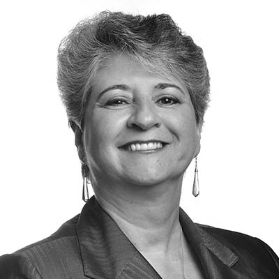 安娜·玛丽亚·洛瑞(ANA MARIA LOWRY)